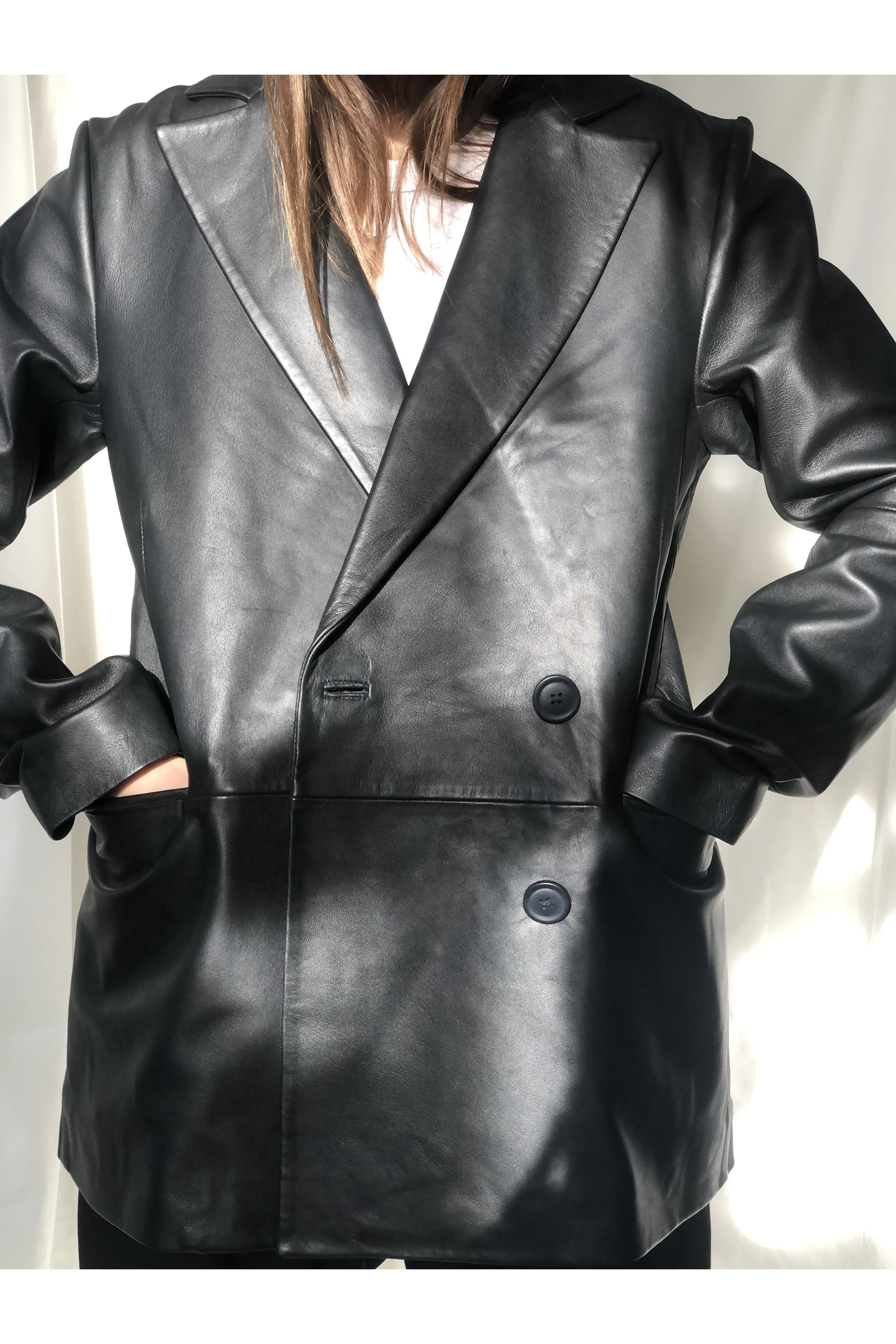 Oversized leather blazer in black